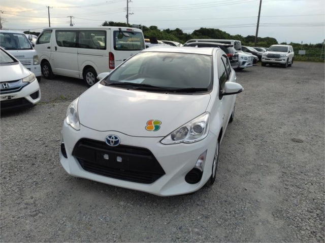 Toyota Prius C Hybrid 2017-S Grade