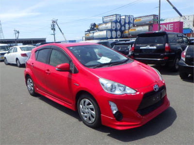 Toyota Prius C Hybrid 2015 (G Grade)