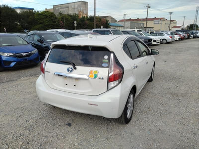 Toyota Prius C Hybrid 2017 (S Grade)