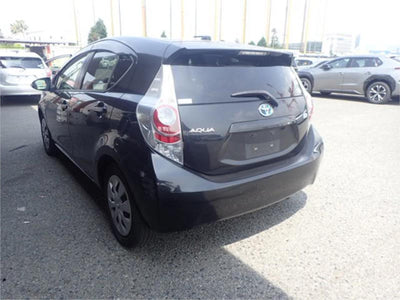 Toyota Prius C Hybrid 2013  - S Grade