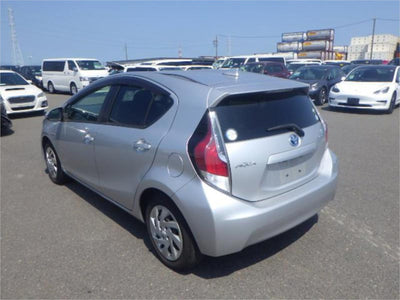 Toyota Prius C Hybrid 2015