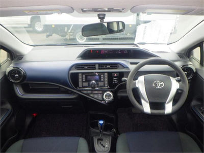 Toyota Prius C Hybrid 2017-S Grade