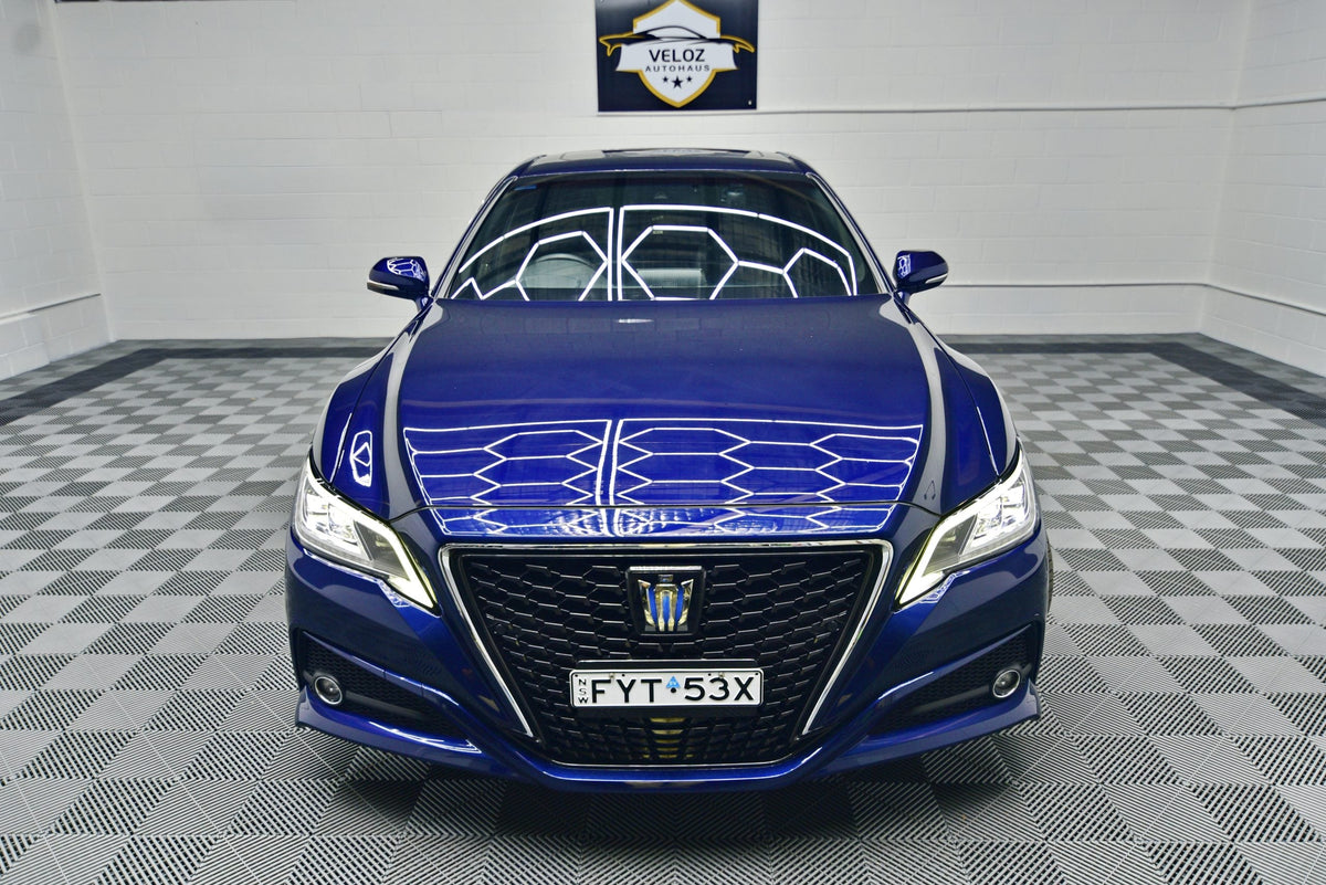 Toyota Crown Hybrid 2020