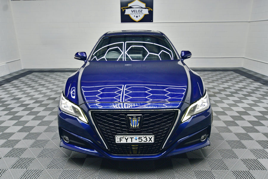 Toyota Crown Hybrid 2020