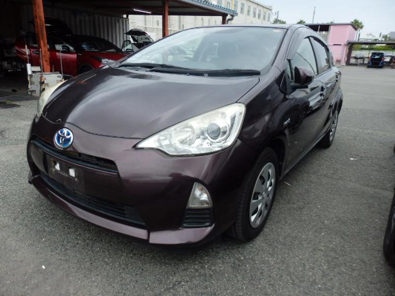 Toyota Prius C Hybrid 2014