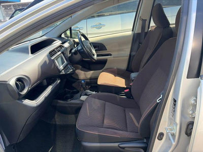 Toyota Prius C Hybrid 2013