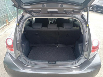 Toyota Prius C Hybrid 2013