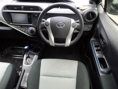 Toyota Prius C Hybrid 2014