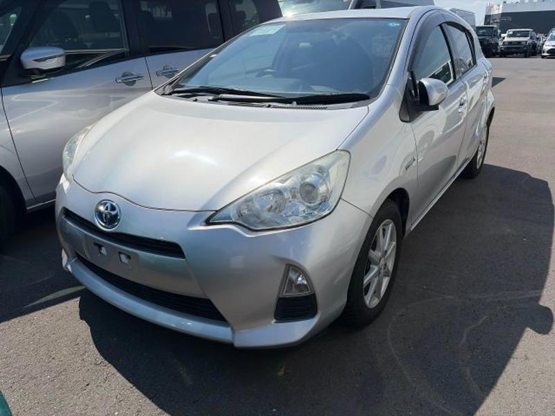 Toyota Prius C Hybrid 2013