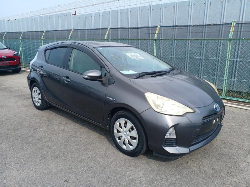 Toyota Prius C Hybrid 2013