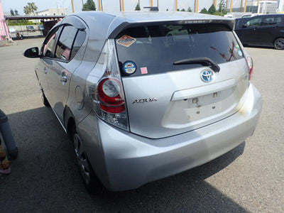 Toyota Prius C Hybrid 2014
